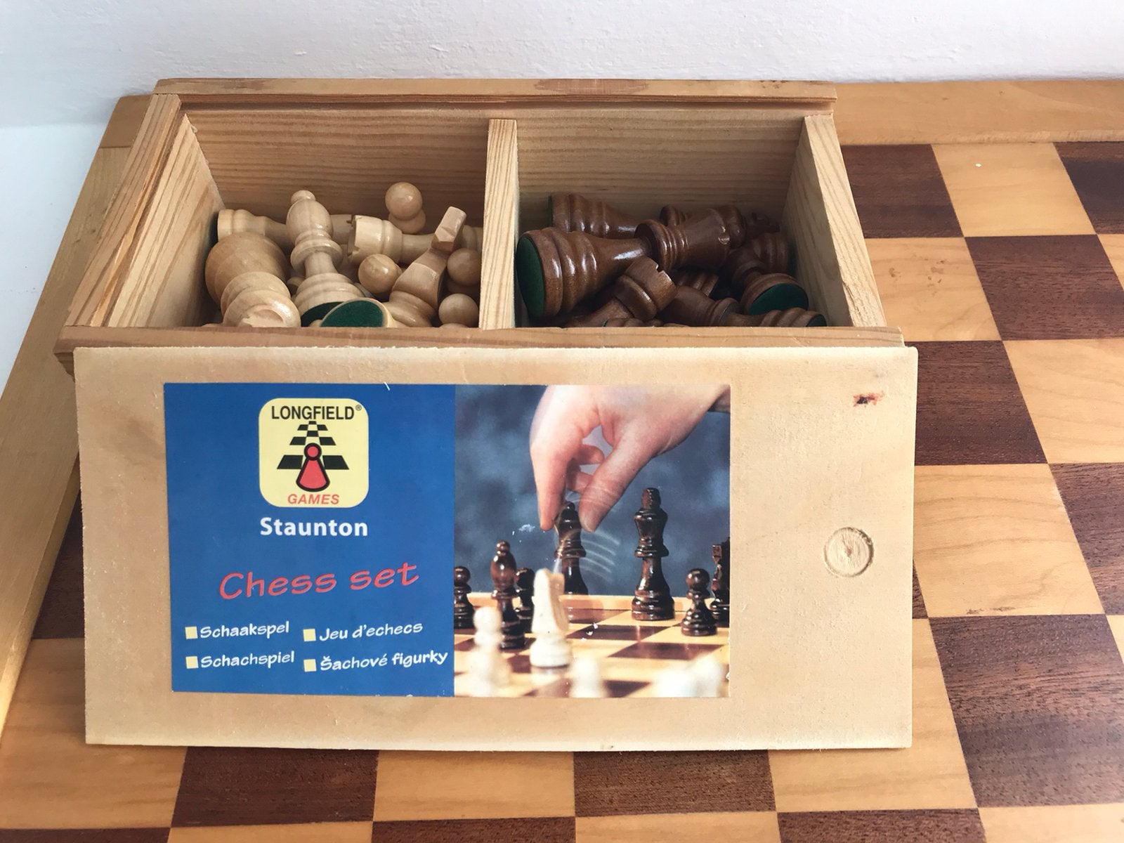 Schaakbord hout met schaakstukken Staunton Longfield, Een of twee spelers, Ophalen of Verzenden, Gebruikt