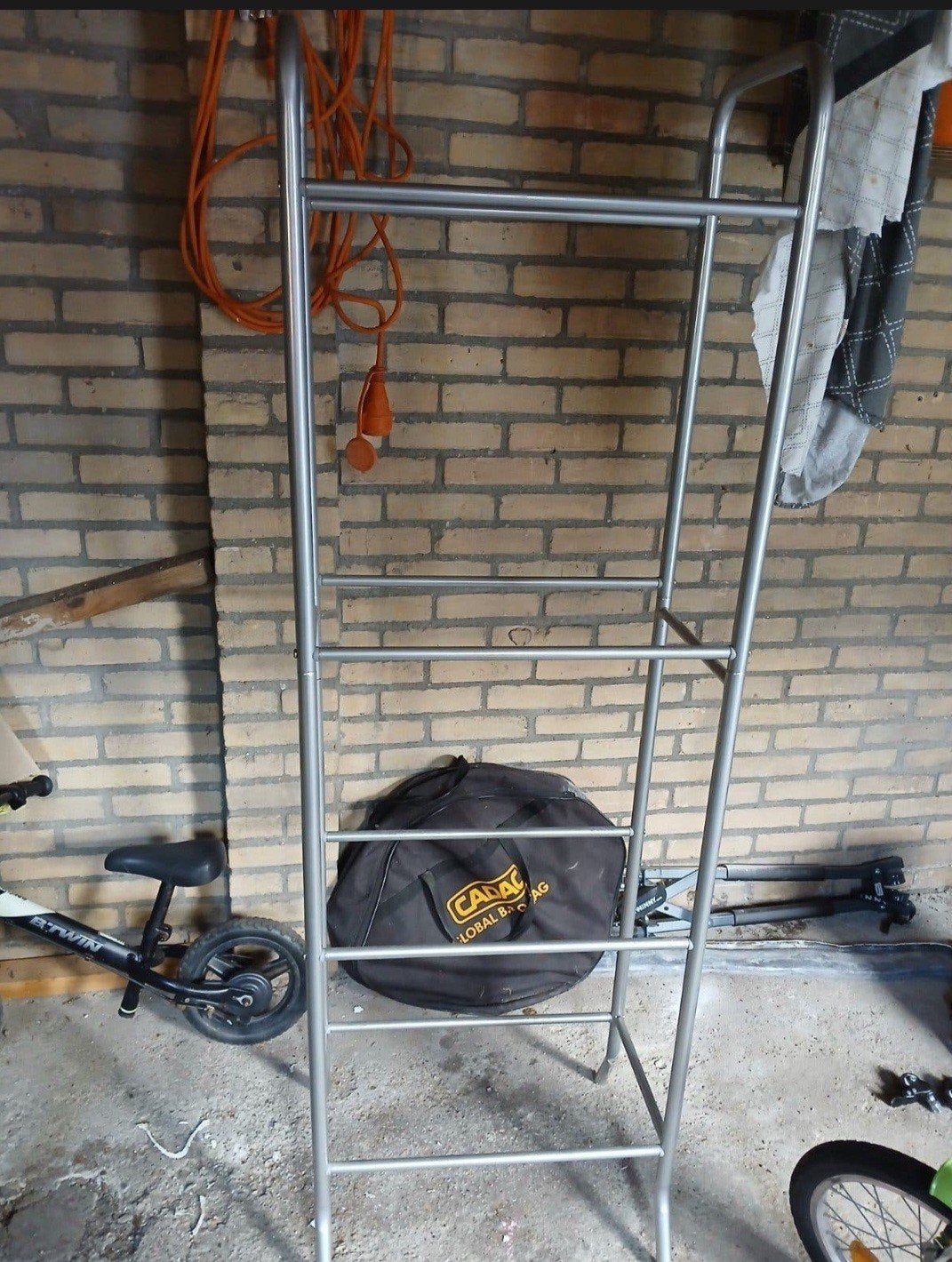 Metalen opbergrek - Handig en stevig, Ophalen, Gebruikt