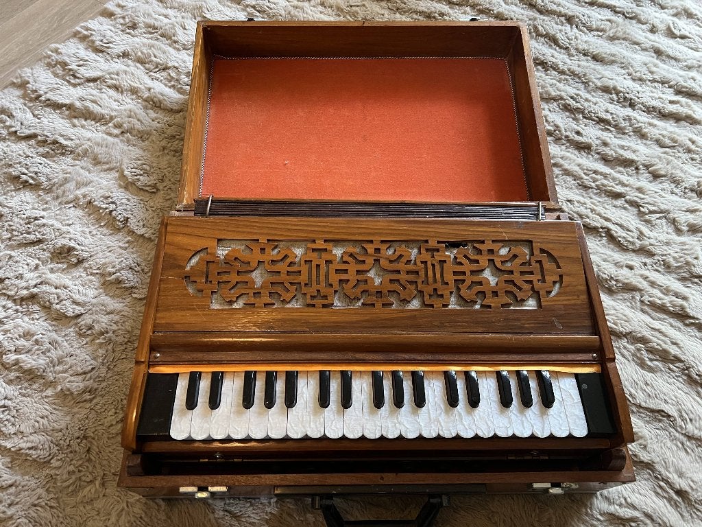 Mooi authentiek Indiaas harmonium, warm en vol geluid, Ophalen, Gebruikt, 1 klavier, Harmonium
