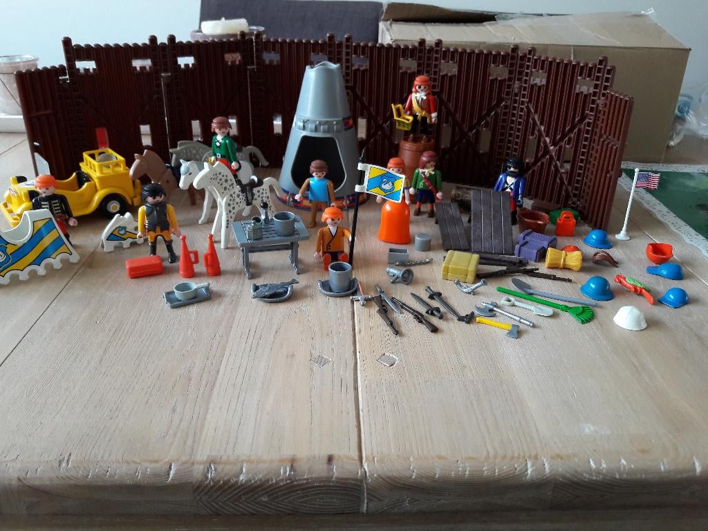 Playmobil set indianendorp, Ophalen of Verzenden, Gebruikt, Complete set