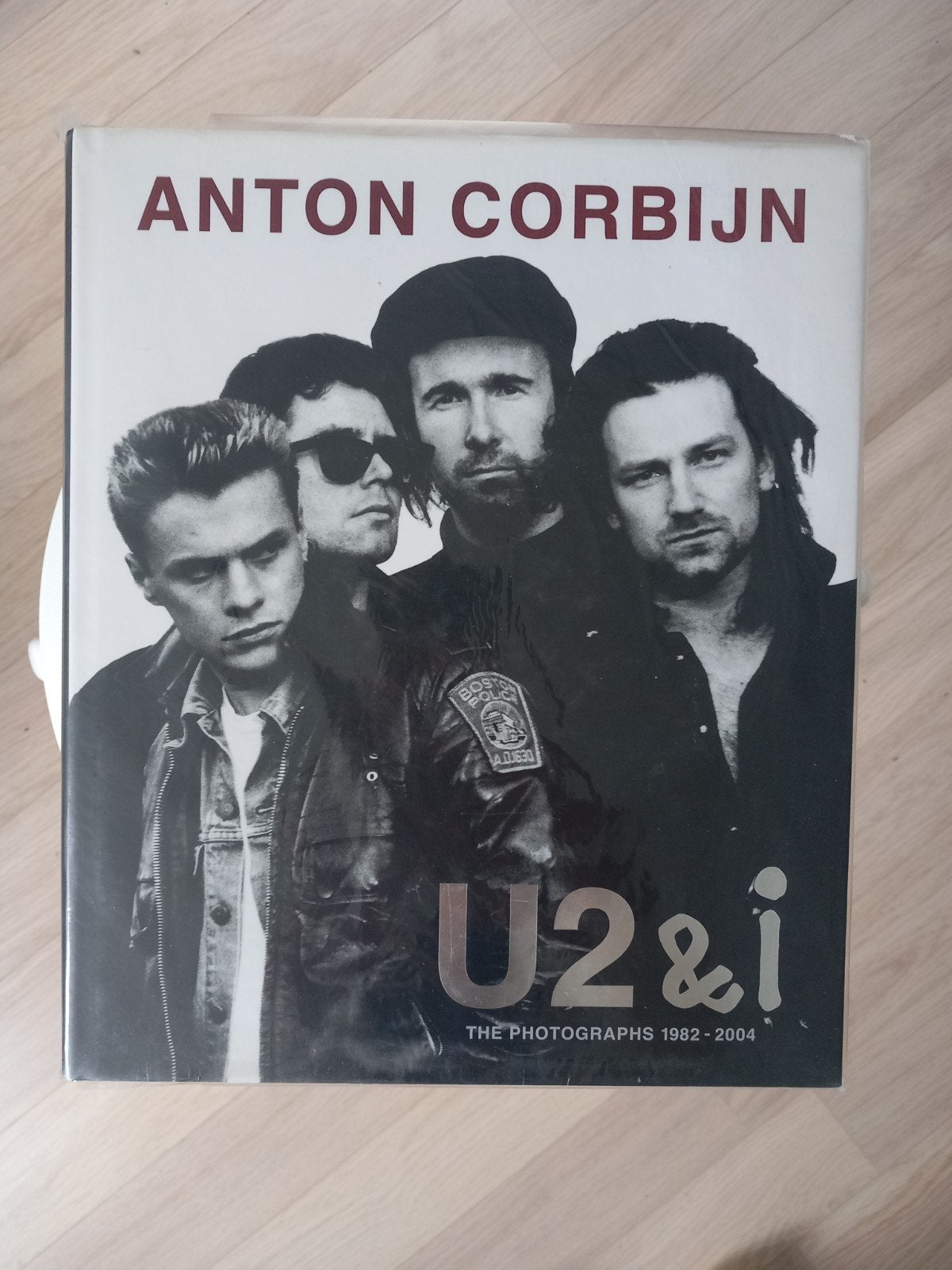 Anton Corbijn U2 & i: The Photographs 1982-2004, Ophalen of Verzenden, Zo goed als nieuw, Fotografen, Anton Corbijn
