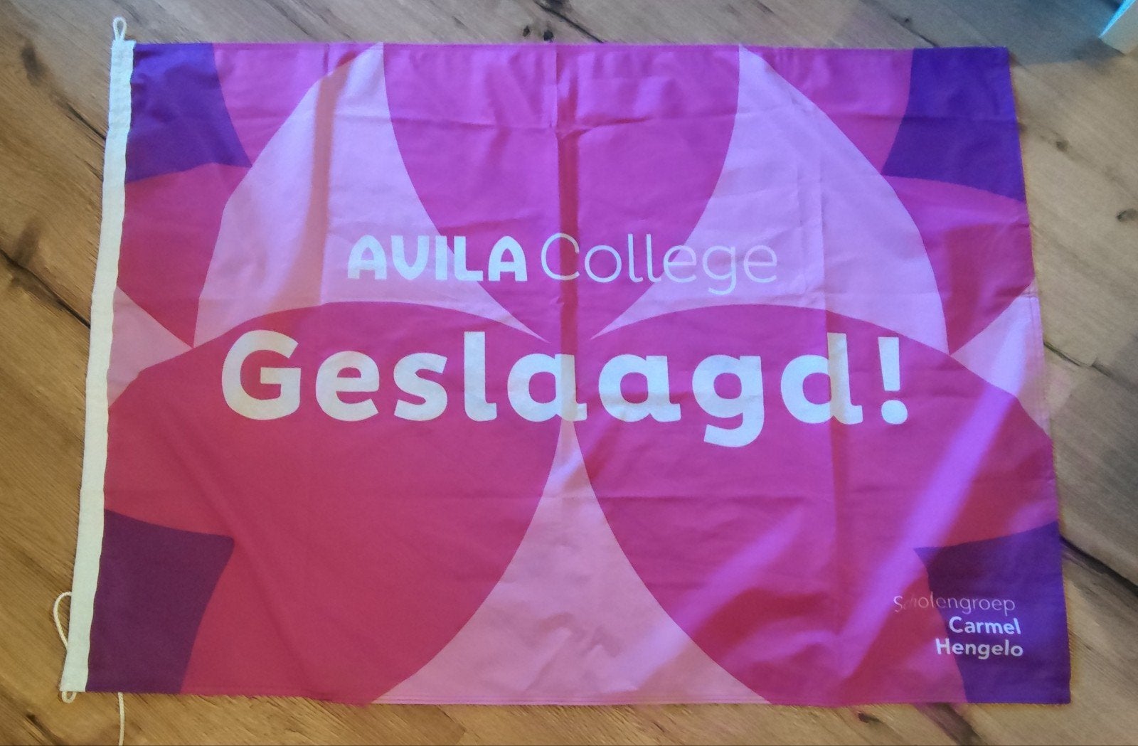 Avila college Hengelo geslaagd vlag GRATIS, Ophalen of Verzenden