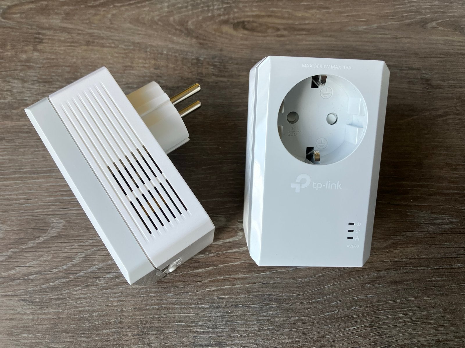 TP-Link TL-PA4010P AV600 Powerline Adapter Kit, Verzenden, Gebruikt