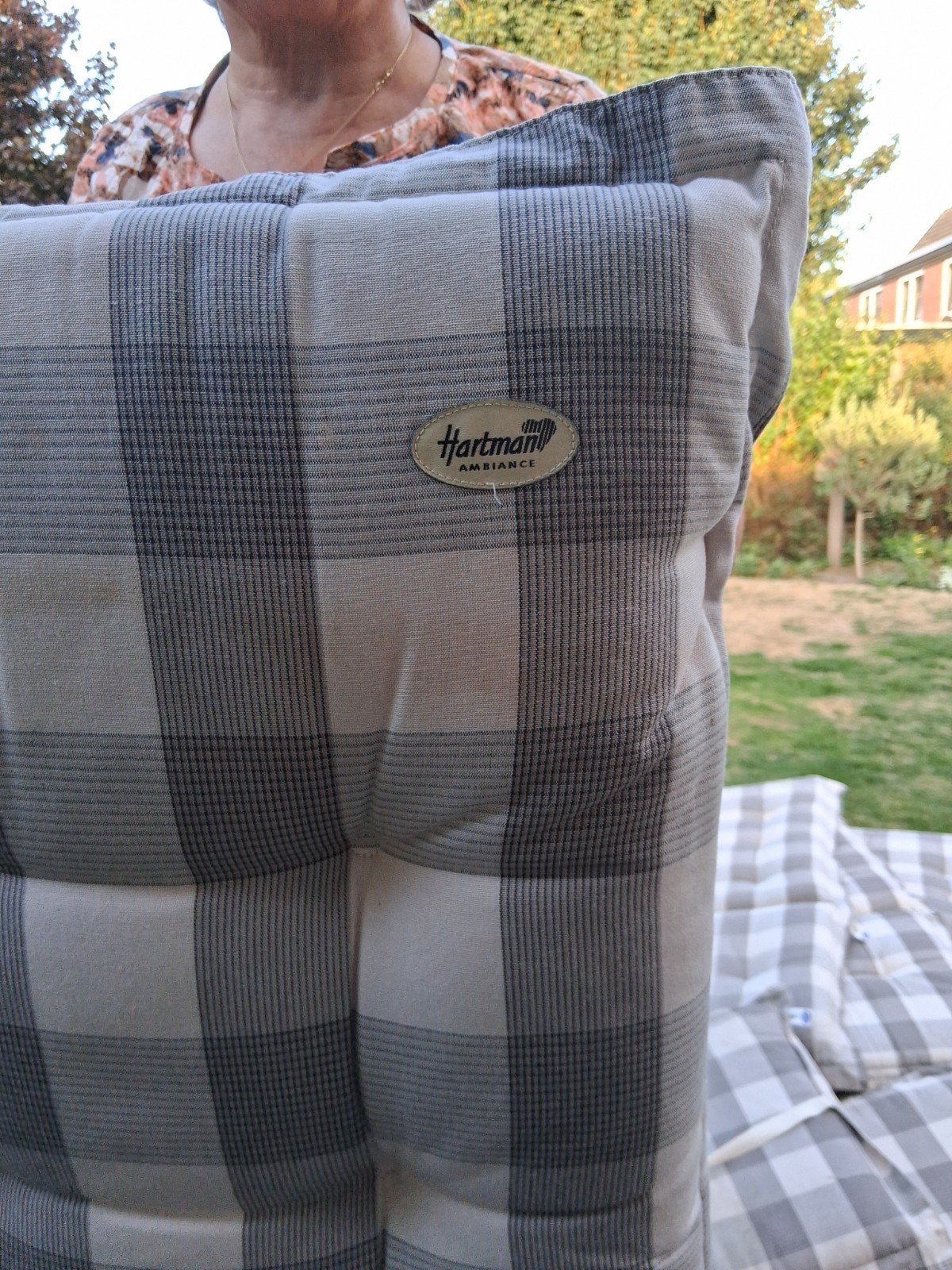 Foto 2 van Hartman Ambiance tuinkussens, geruit (2xzitting, 4x met rug
