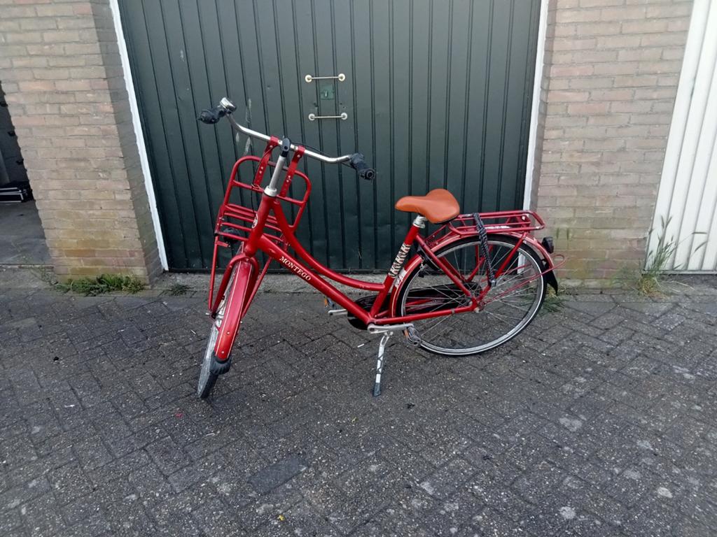 Montego Transportfiets Rood - Gebruikt, Fietsen en Brommers, Fietsen | Dames | Damesfietsen, Overige merken, Terugtraprem, Versnellingen