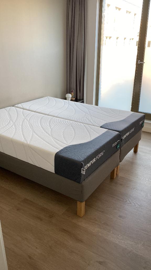 Boxspring onderstel, Ophalen, Gebruikt, Grijs, Tweepersoons
