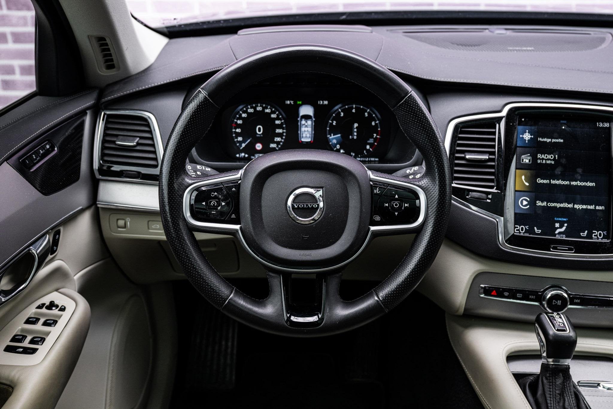 Volvo XC90 2.0 T6 AWD Inscription | Luchtvering | Harman/Kar, 12 maanden, Gebruikt, Euro 6, 7 stoelen