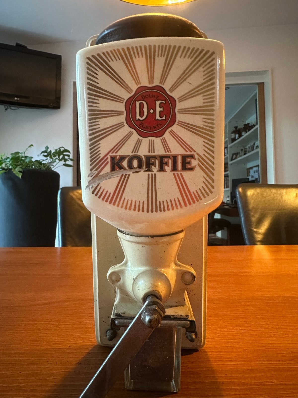 Vintage Douwe Egberts DE Koffie Wandkoffiemolen, Antiek en Kunst, Ophalen