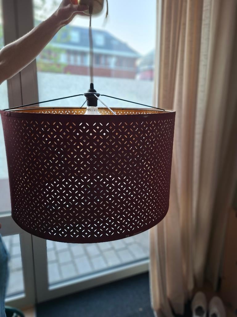 Ikea Nymö lampenkap rood met gouden binnenkant, dia 59 cm, Huis en Inrichting, Lampen | Lampenkappen, Ophalen, 25 tot 50 cm, Rond