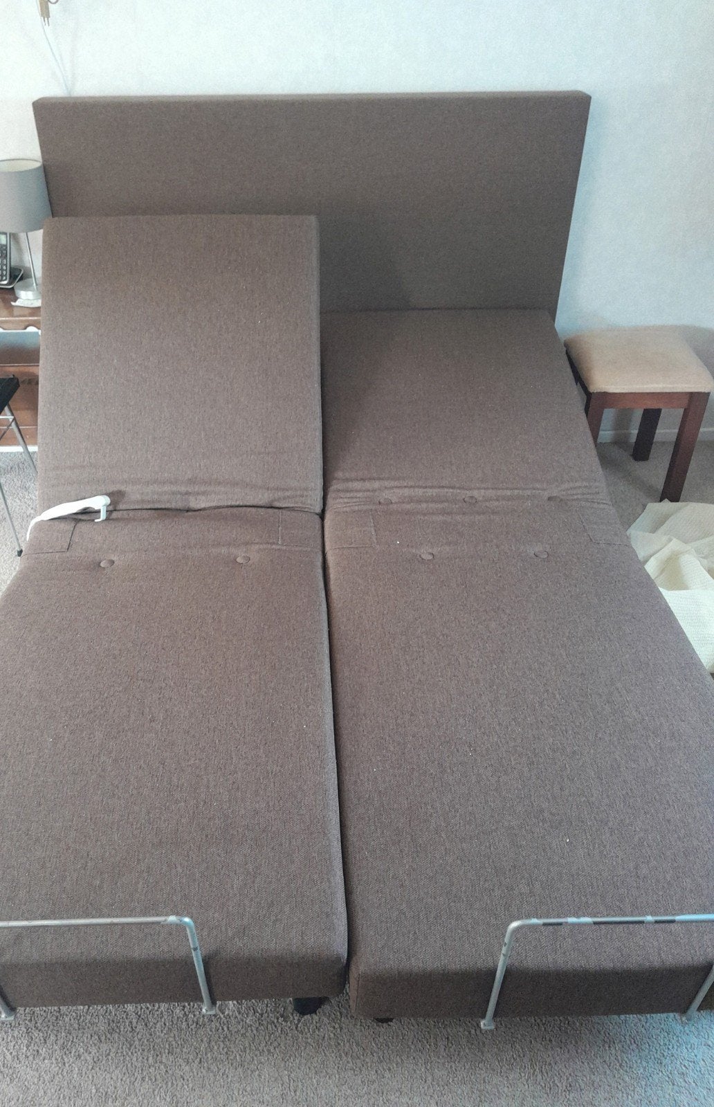 Electrisch verstelbaar tweepersoons boxspring, Gebruikt, Bruin, Tweepersoons, Ophalen of Verzenden