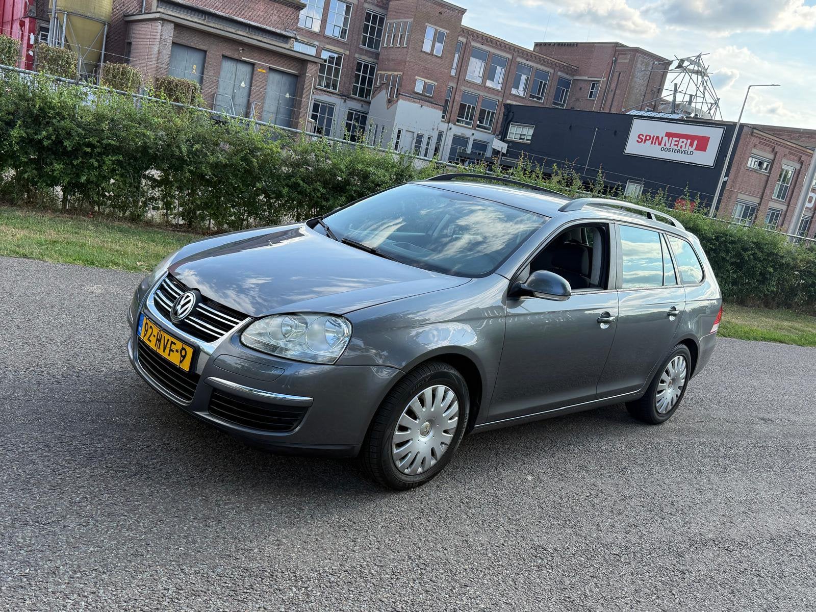 Volkswagen Golf 1.6 75KW Variant 2009 Grijs, Voorwielaandrijving, Stof, 4 cilinders, Handgeschakeld