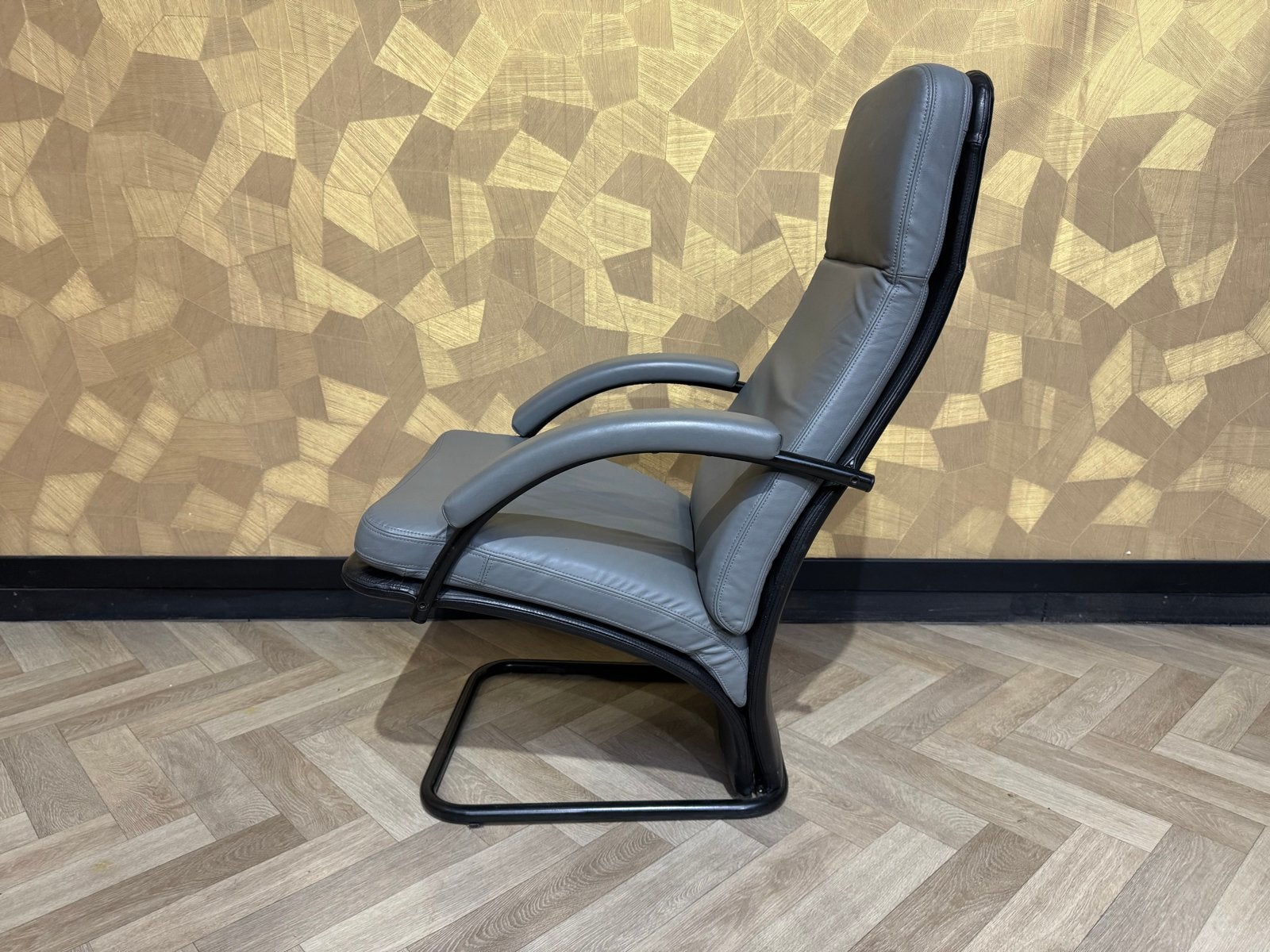 Gelderland fauteuil 4960 - Hank Kwint - Grijs leer, Ophalen of Verzenden, Zo goed als nieuw, Leer