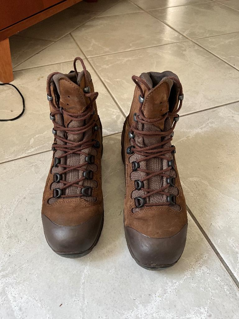 Z.G.A.N. paar HAIX Scout legerschoenen maat 8,5. 42,5 Br 3, Verzenden, Zo goed als nieuw, Schoenen