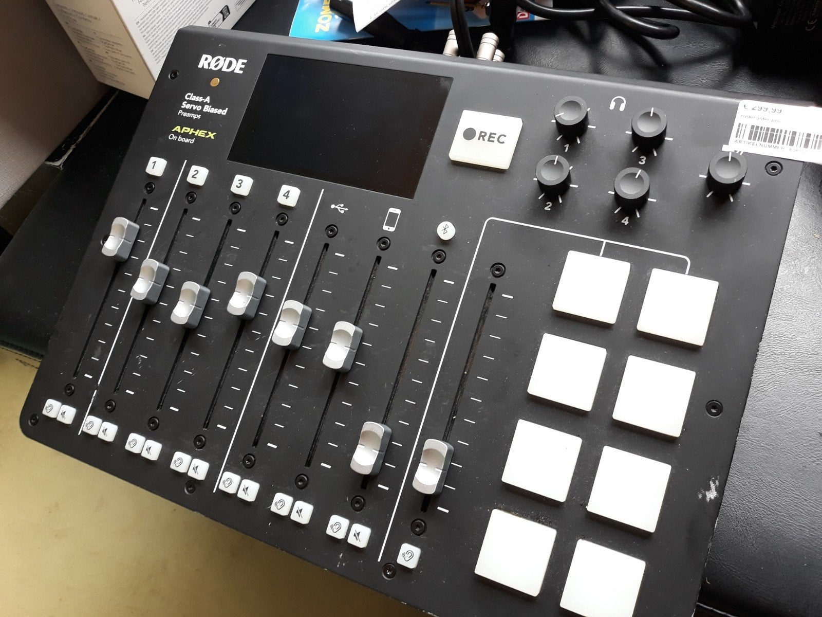 Rode Rodecaster Pro Podcast Studio, Ophalen, Gebruikt, Minder dan 5 kanalen, Microfooningang