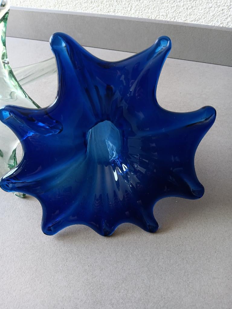 2 prachtige glazen bloem vazen echte blikvangers, Blauw, Ophalen of Verzenden, Minder dan 50 cm, Glas