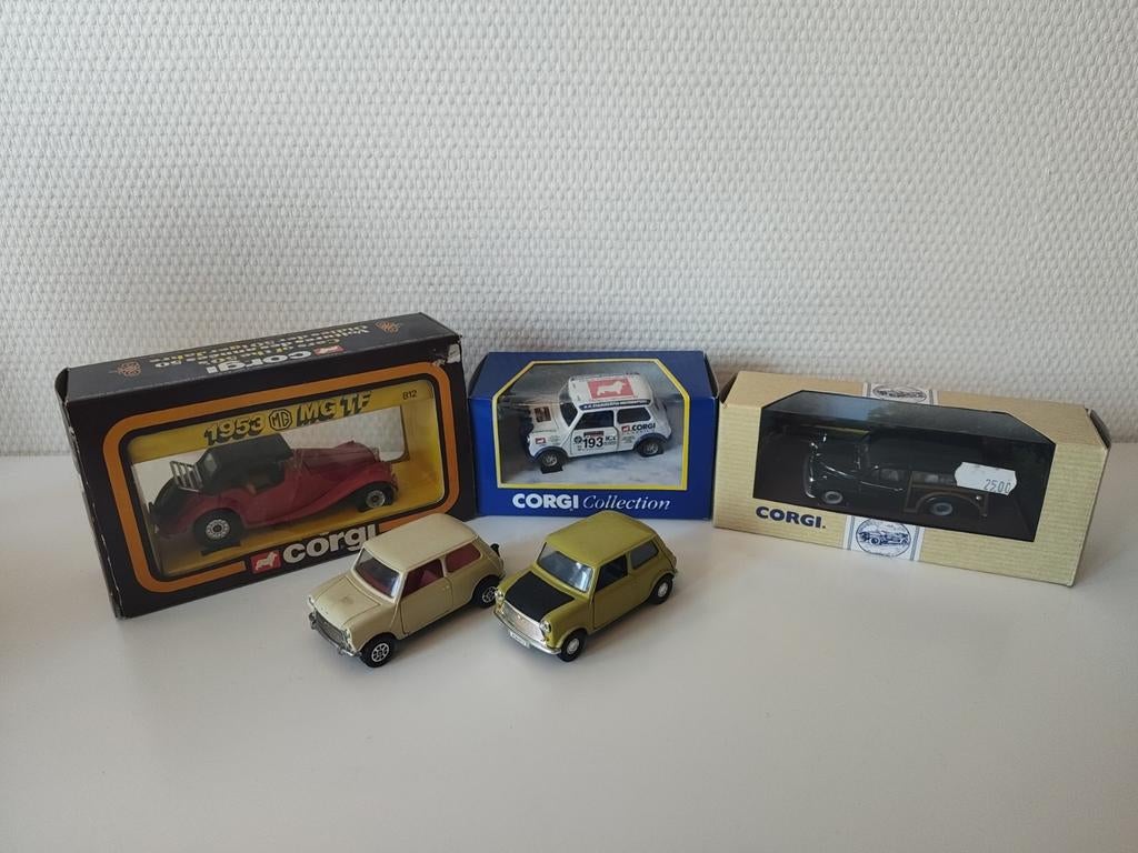 5 verschillende Corgi modellen 1/43, Ophalen of Verzenden, Zo goed als nieuw, Auto, Corgi