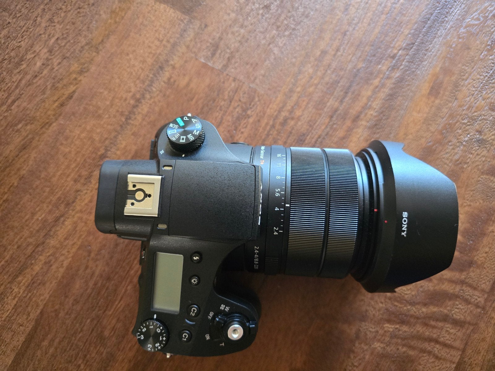 Sony RX10 IV Bridgecamera izgst vanaf 20-11 beschikbaar, Ophalen, Accu, Zo goed als nieuw, Sony