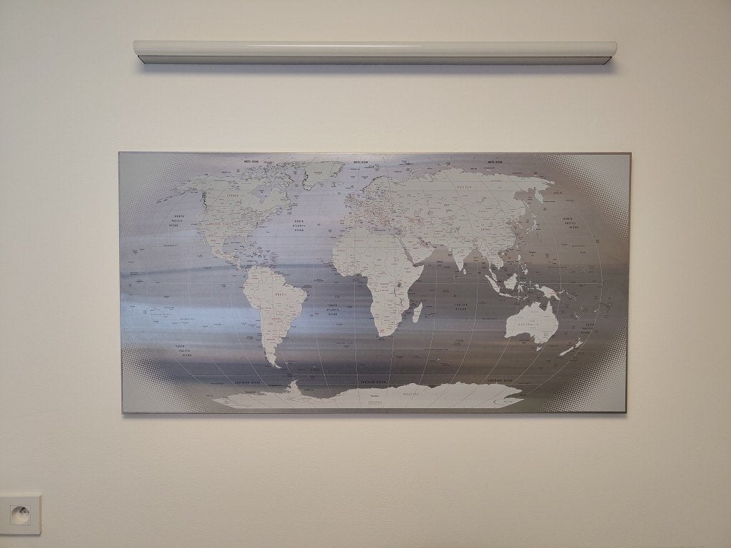 Seletti The World wereldkaart met magneten 111 cm, Metaal, 57 cm, Ophalen of Verzenden, Zo goed als nieuw
