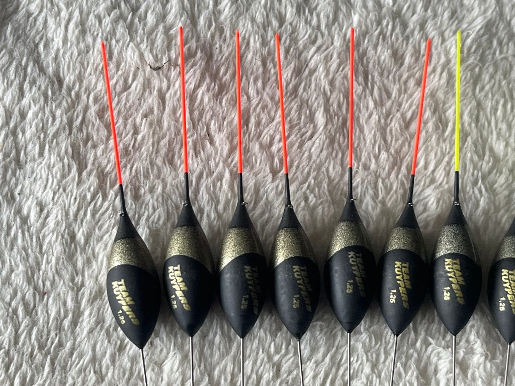 adv 414 / NIEUW set 10 dobbers TEAM KUYPERS 1,25gr, Watersport en Boten, Hengelsport | Witvissen, Ophalen of Verzenden, Nieuw