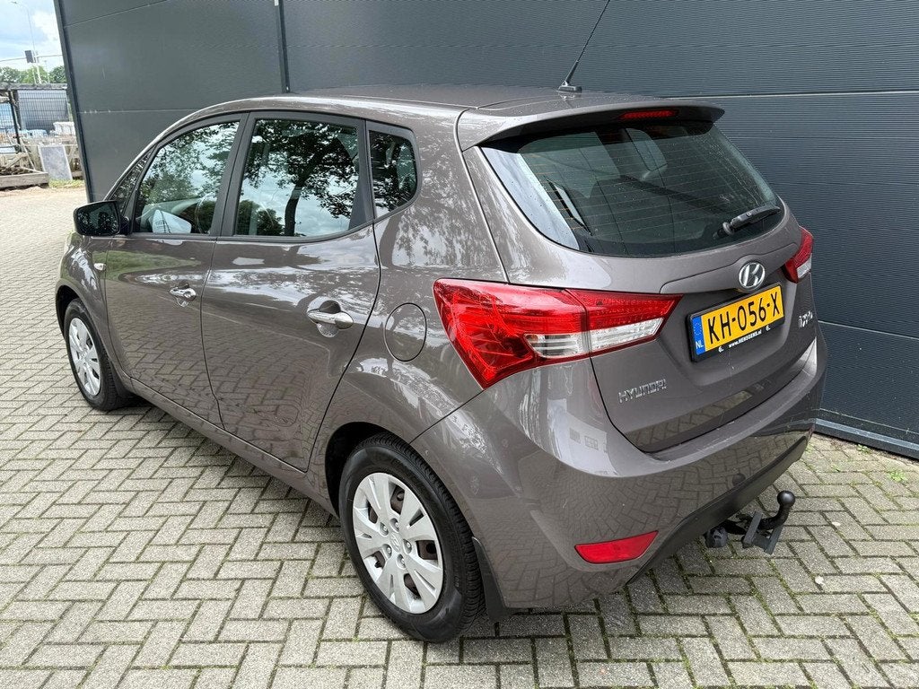 Hyundai Ix20 1.6i Go!/Airco/Cruise/trekhaak/nieuw apk, Auto's, Voorwielaandrijving, Euro 5, Gebruikt, 1591 cc