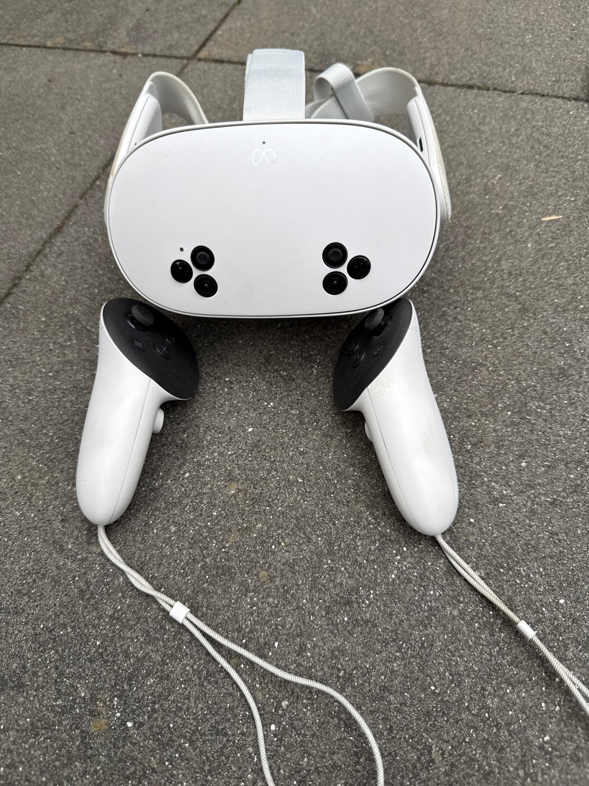 Oculus Quest 2 VR-bril met controllers, Ophalen, Gebruikt, VR-bril, Overige platformen