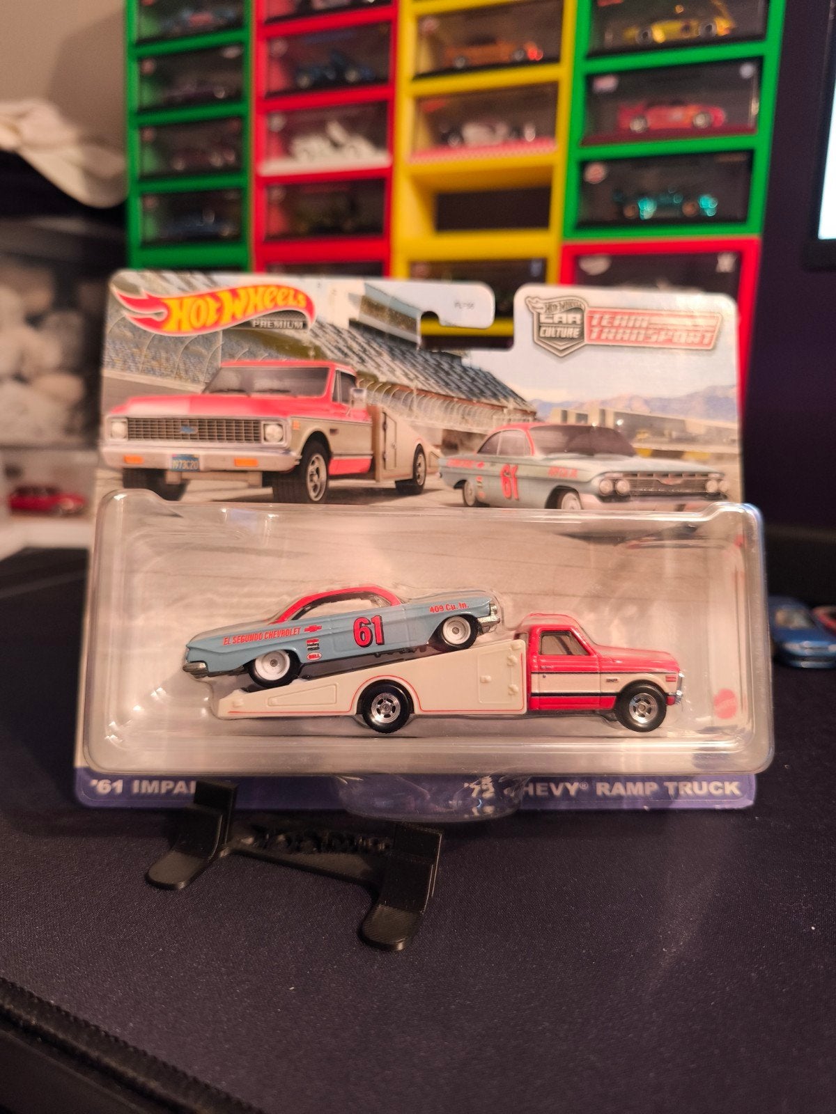 Hot Wheels Team Transport '61 Impala & '75 Chevy Ramp Truck, Hobby en Vrije tijd, Ophalen of Verzenden, Nieuw, Auto