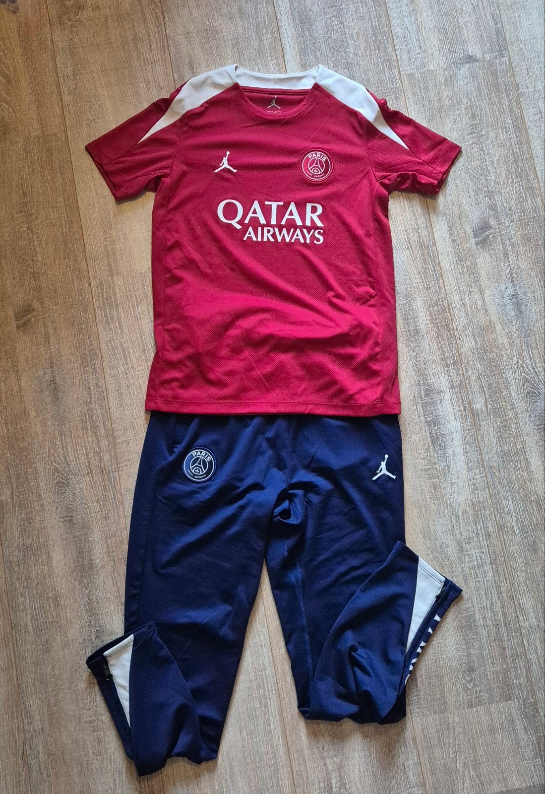 PSG Jordan trainingsset shirt en lange broek maat 147-158 cm, Ophalen of Verzenden, Jongen of Meisje, Broek
