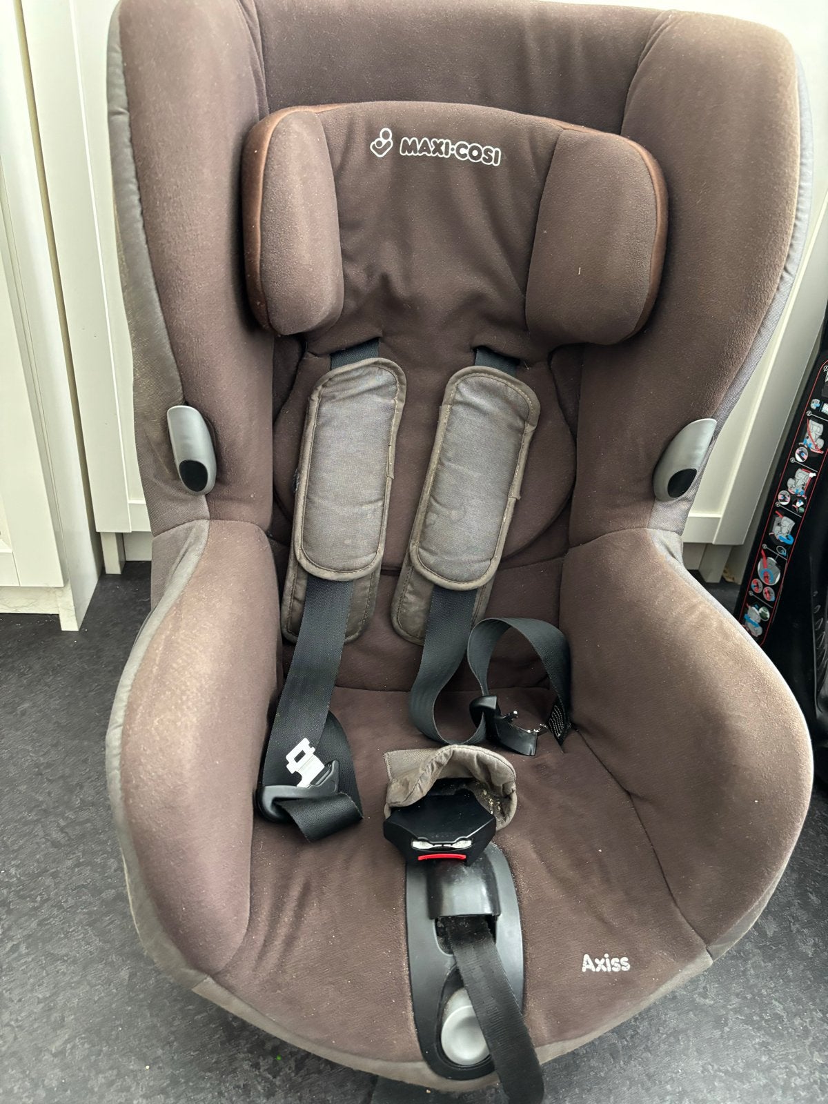 Maxi-Cosi Axiss autostoel - Bruin, Ophalen, Verstelbare rugleuning, 9 t/m 18 kg, Maxi-Cosi