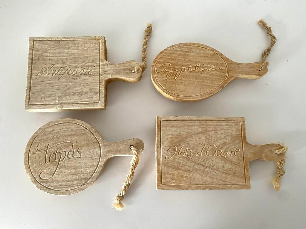 Riviera Maison Set van 4 houten serveerplankjes, Beige, Gebruikt, Hout, Snij-/serveerplank