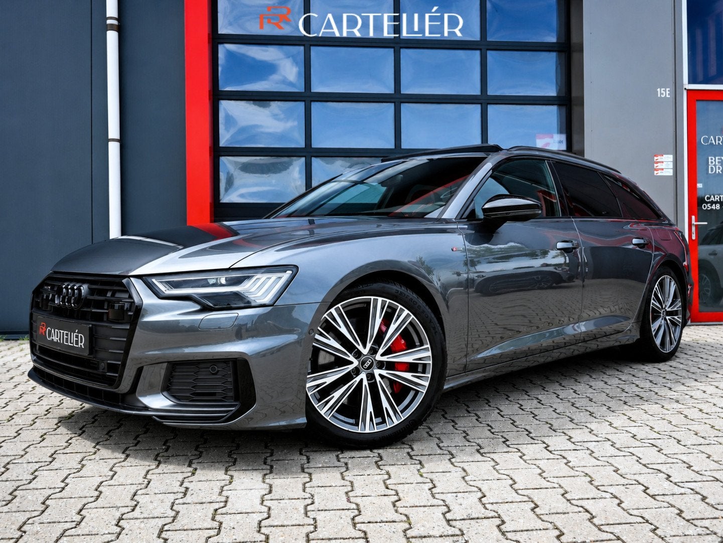 Audi A6 Avant 55 TFSI e Quattro S-Line Competition | Pano |, Auto's, Automaat, Dealer onderhouden, Gebruikt, 4 cilinders