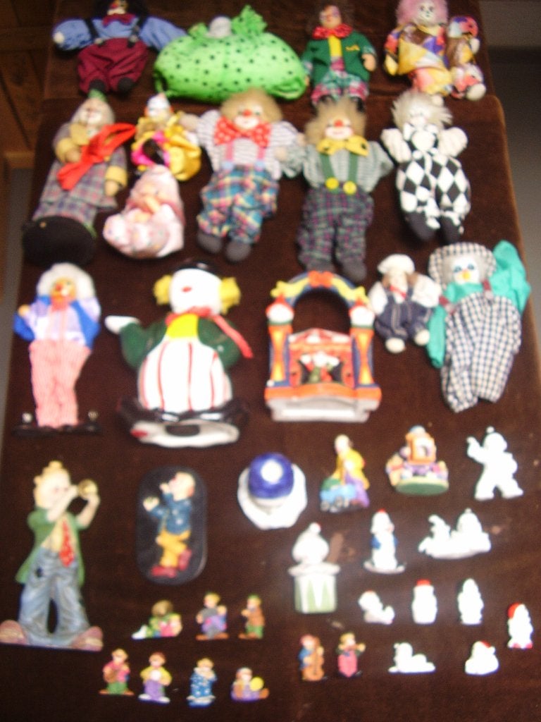 37 clowns items, Verzenden