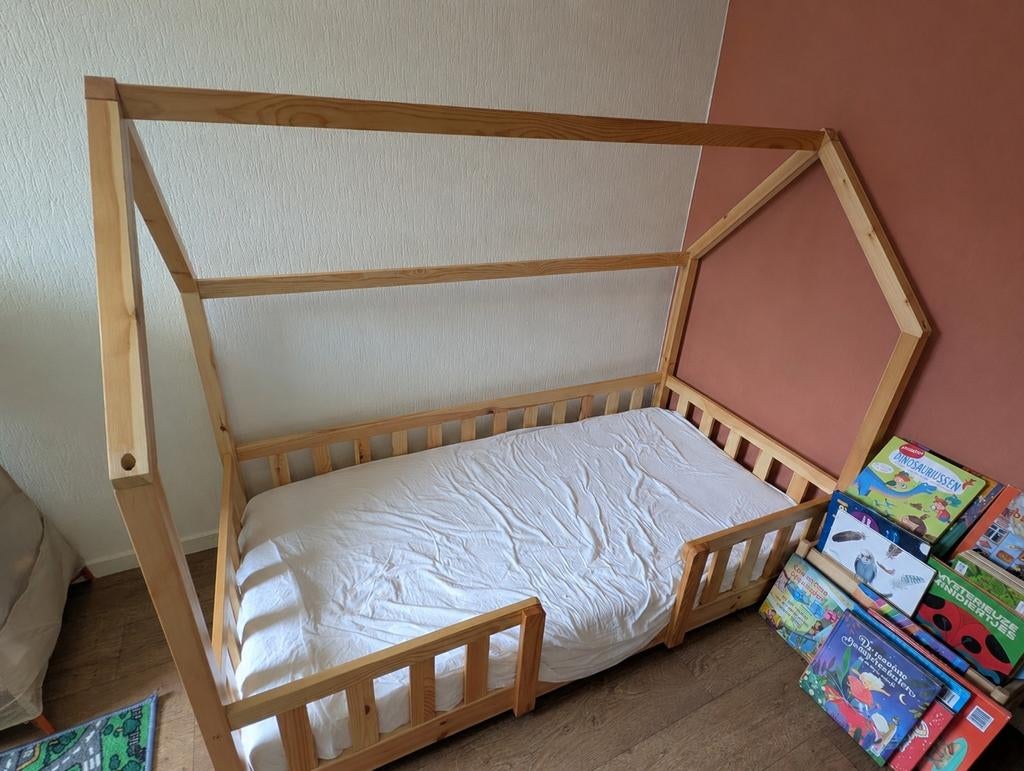 Vloerbed kinderbed Montessori 80x160, Kinderen en Baby's, Kinderkamer | Bedden, 70 tot 85 cm, Zo goed als nieuw, 160 tot 180 cm