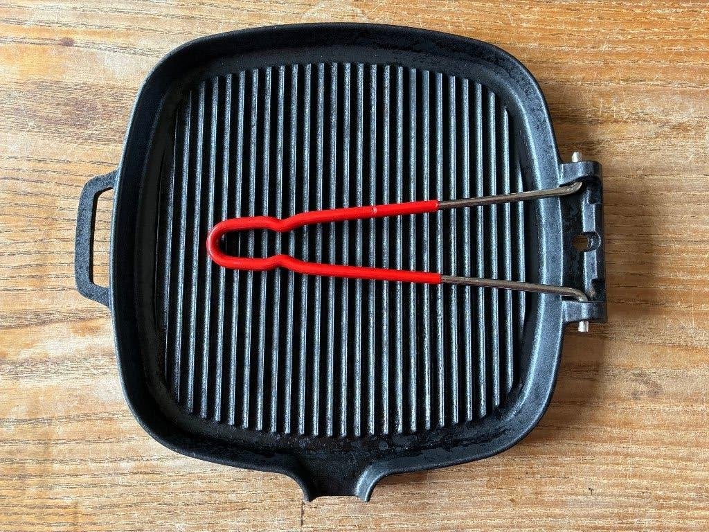 Gietijzeren grillpan - made in France - vouwbaar handvat, Gebruikt, Ophalen of Verzenden, Afneembaar handvat, Braadpan