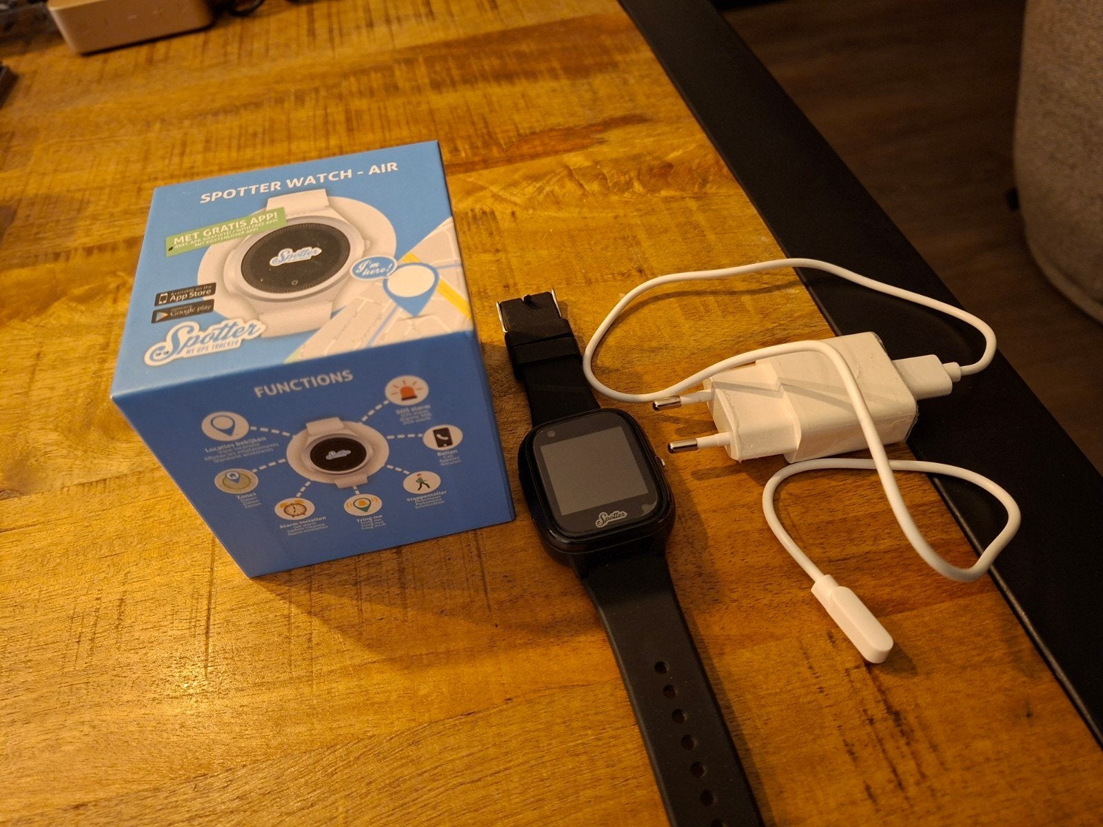 Spotter SOS Horloge met 10 maanden abonnement tegoed, Zwart, Ophalen of Verzenden, Zo goed als nieuw, Spotter