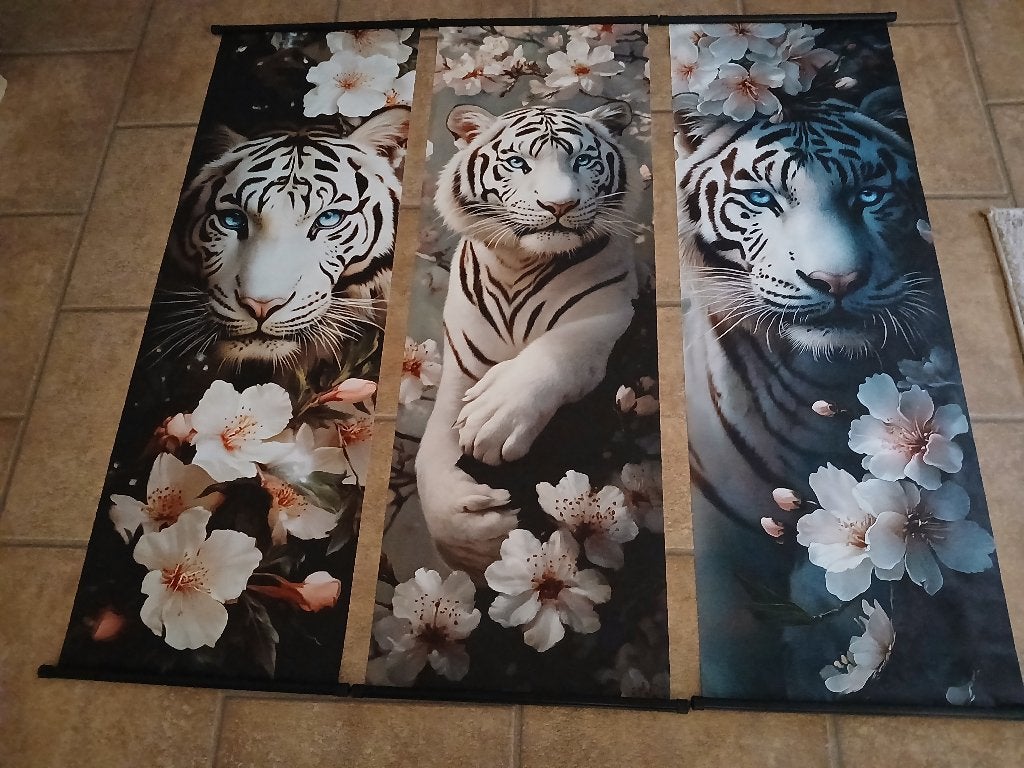 Muurdecoratie drie luik witte tijgers, Ophalen, 40 cm, 120 cm, Textiel