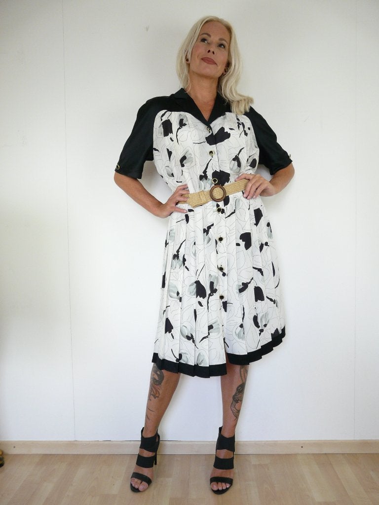 *Abfab Vintage Doorknoop Jurk L*, Kleding | Dames, Jurken, Zo goed als nieuw, Maat 42/44 (L), Wit, Knielengte, Ophalen of Verzenden