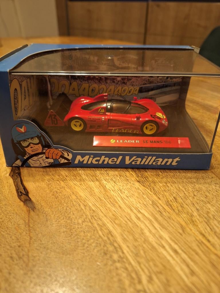 Michel vaillant auto's, Verzamelen, Ophalen of Verzenden, Overige figuren, Zo goed als nieuw, Beeldje of Figuurtje