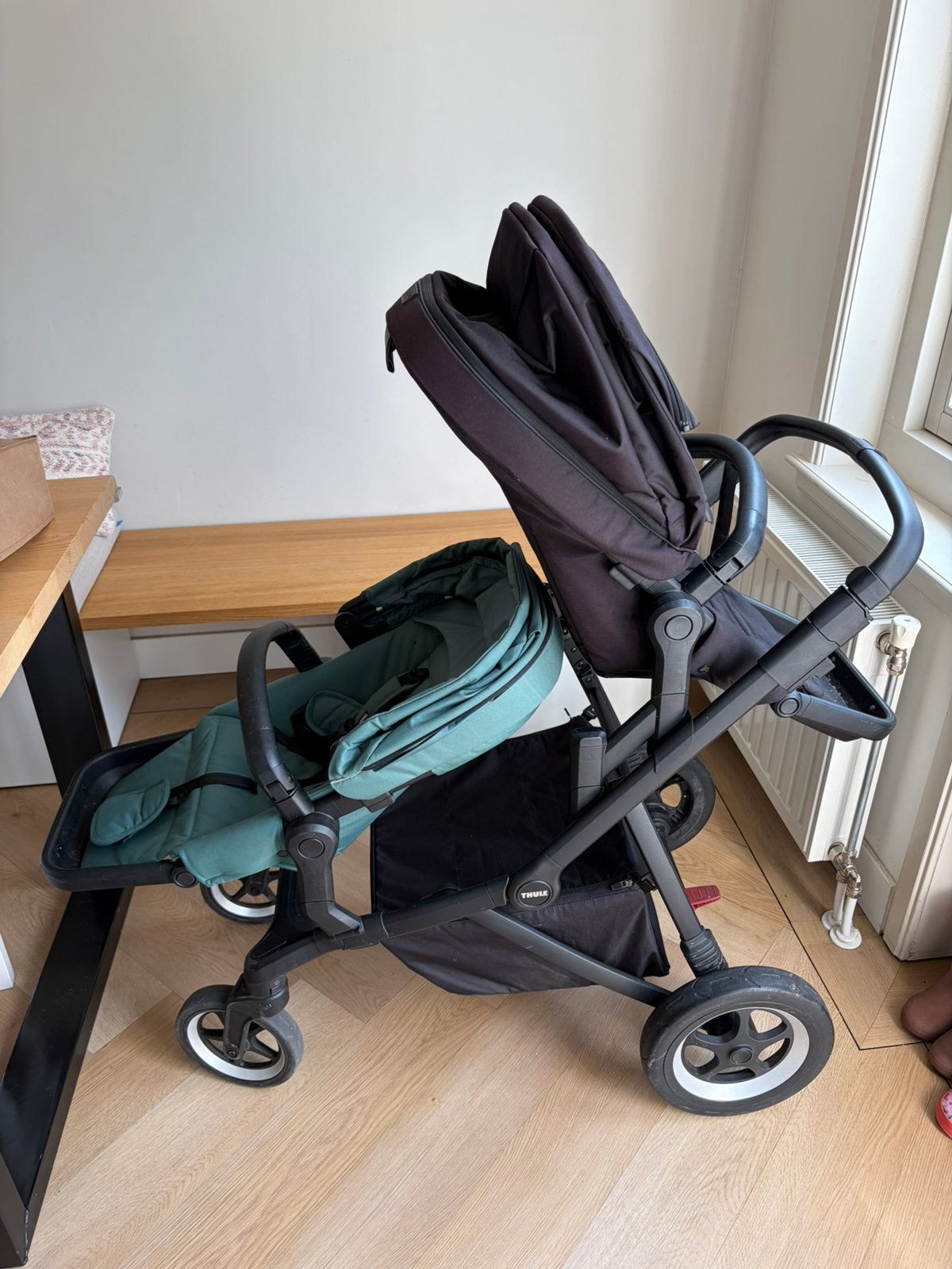 Thule Sleek duowagen - complete set zwart/groen, Duowagen, Zo goed als nieuw, Combiwagen, Ophalen