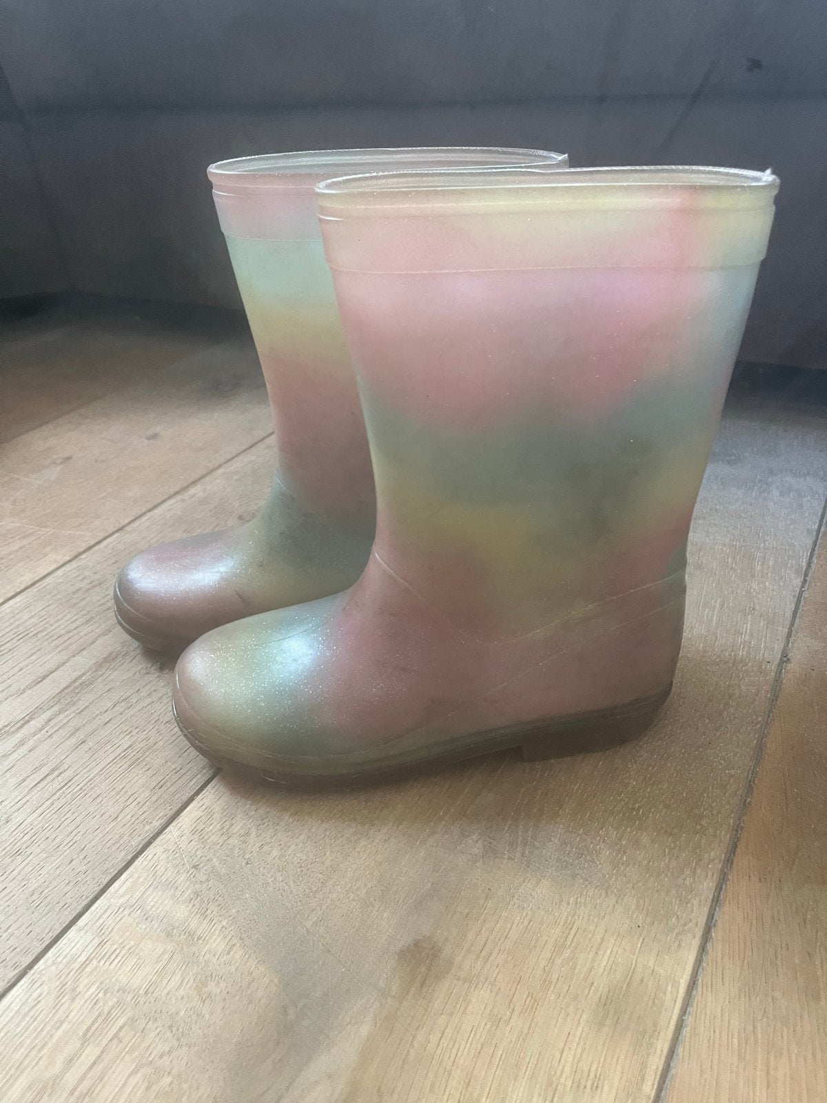 Mooie regenboog glitter laarzen maat 30 (valt als 31/32), Ophalen of Verzenden, Gebruikt, Meisje