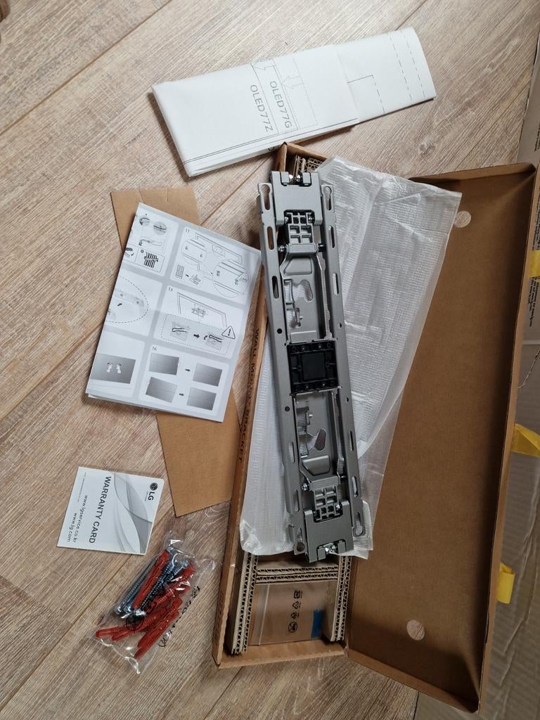 Nieuwe LG OLED EVO Muurbeugel, Ophalen of Verzenden, Nieuw