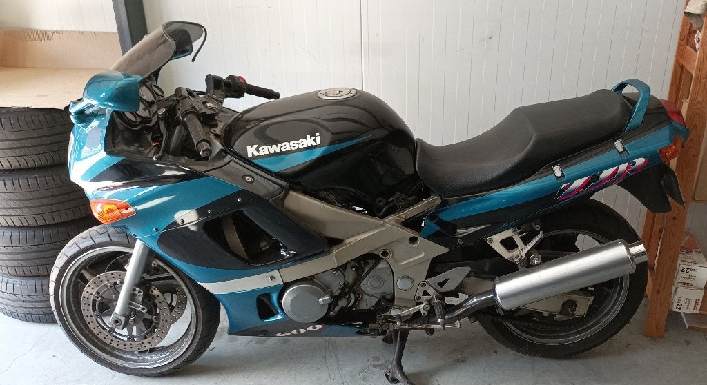 zzr600 e onderdeel 1993 2002 radiator electra remschijf zzr, Motoren, Ophalen of Verzenden, Gebruikt
