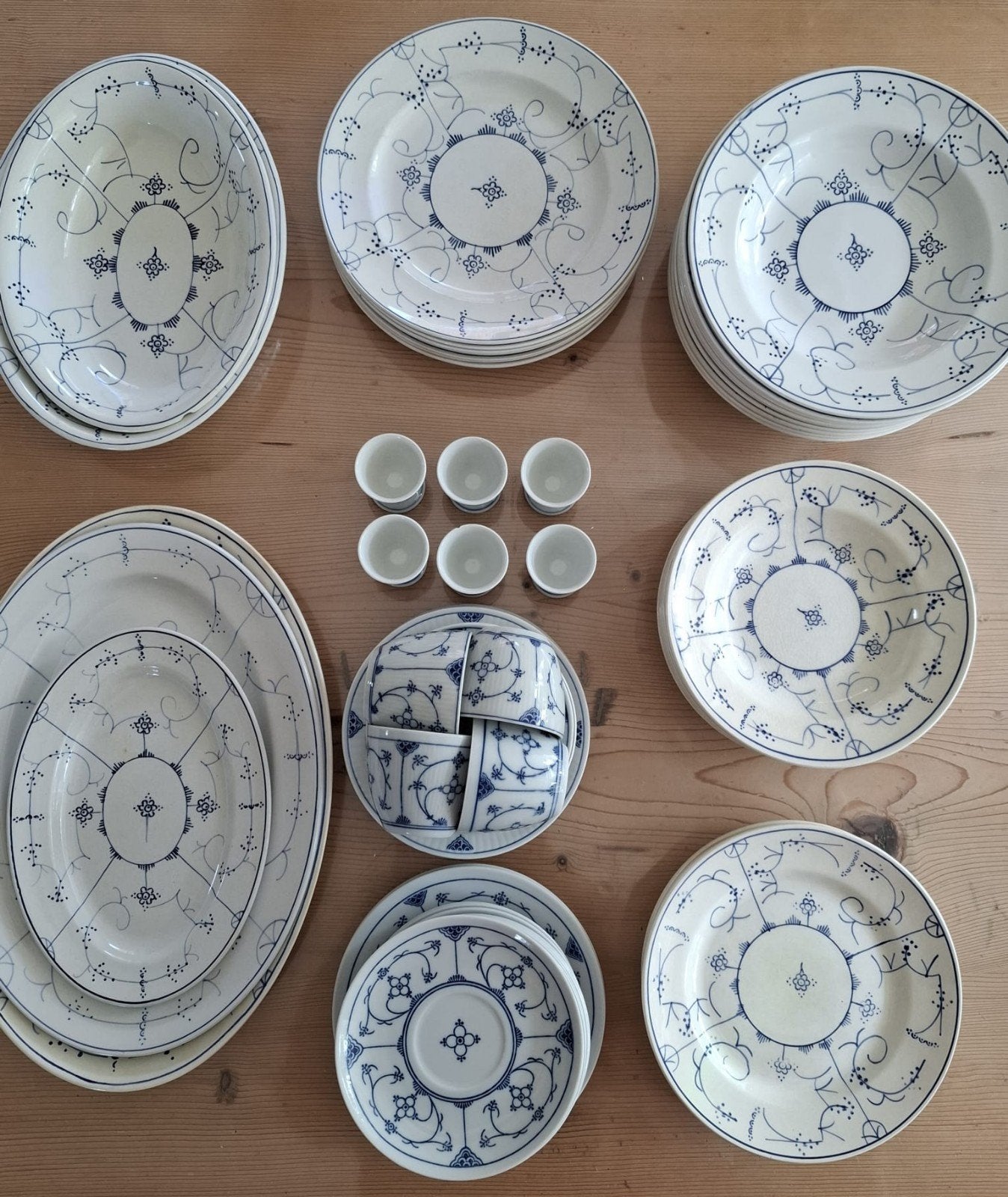 Blau Saks servies Villeroy & Boch Egersunds Norway Jager enz, Antiek en Kunst, Antiek | Servies los, Ophalen