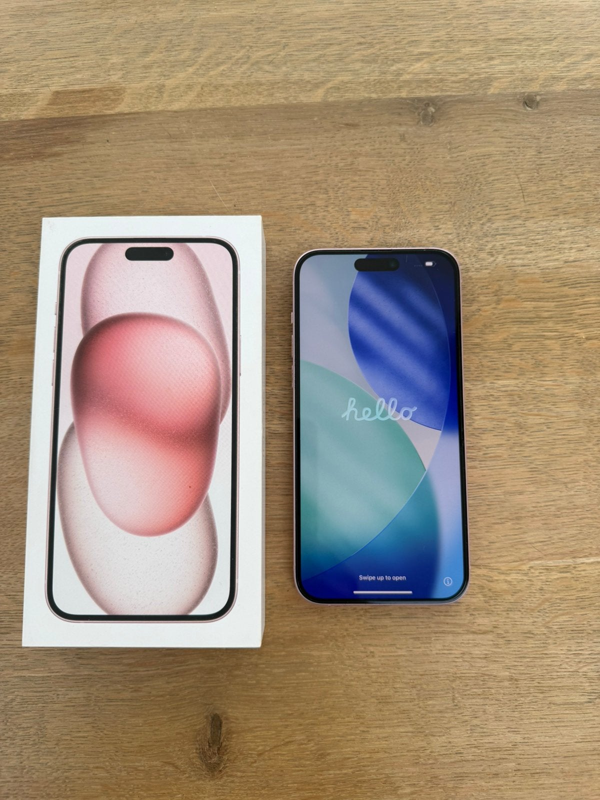 Iphone 15 Plus Roze- 128 GB - Zo goed als nieuw