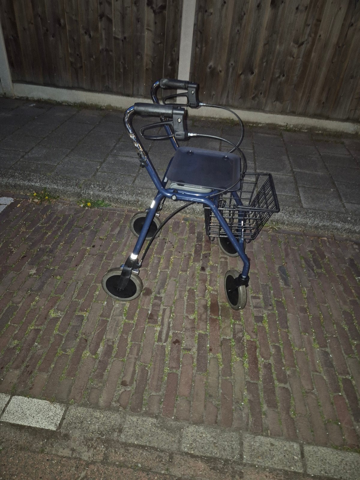 Goede stevige rollator, Ophalen, Lichtgewicht