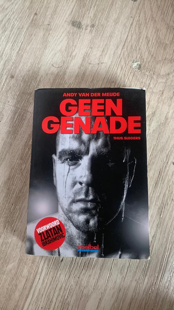 Andy van der Meijde. Thijs Slegers - Geen genade, Ophalen of Verzenden, Zo goed als nieuw, Balsport, Thijs Slegers