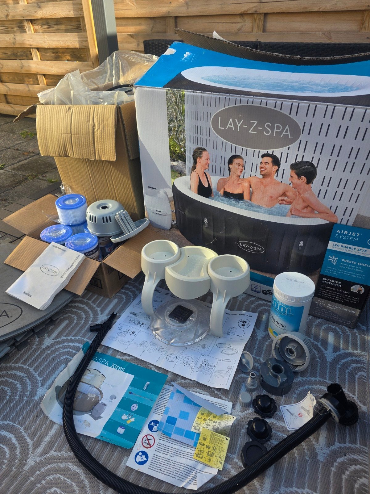 Lay-Z-Spa Miami opblaasbare jacuzzi met accessoires, Ophalen, Filter
