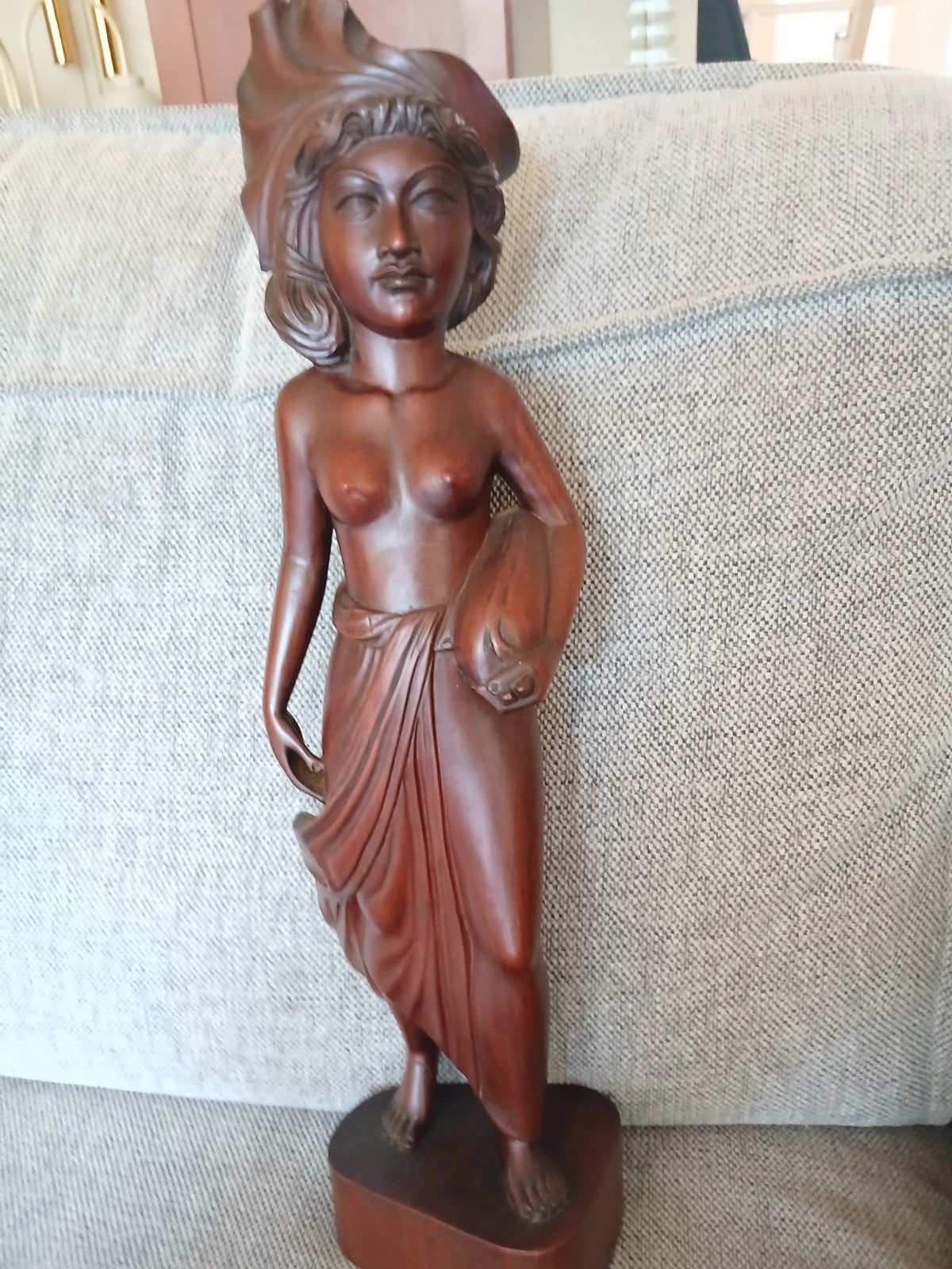Houten sculptuur van een vrouw, handgesneden, Ophalen, 20 - 50 cm, Beeld, Hout