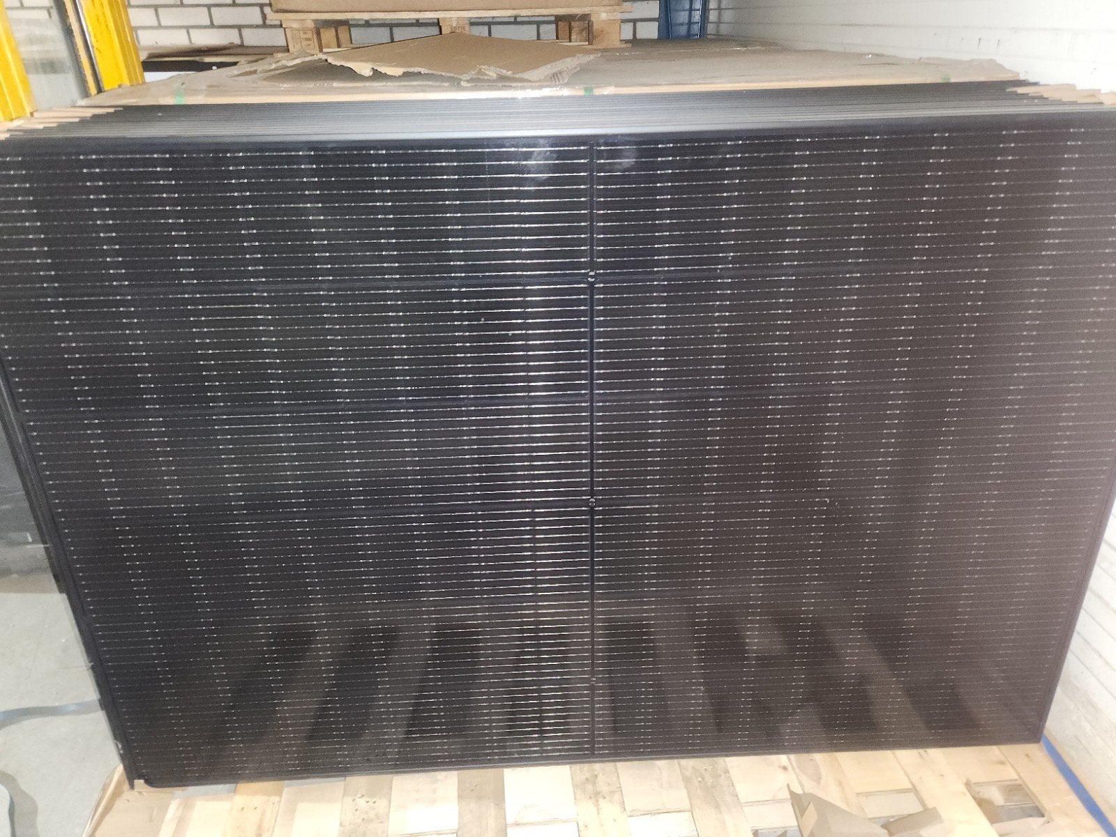 URE 400wp Zonnepaneel FULL BLACK!, Doe-het-zelf en Verbouw, Ophalen of Verzenden, Nieuw, Paneel