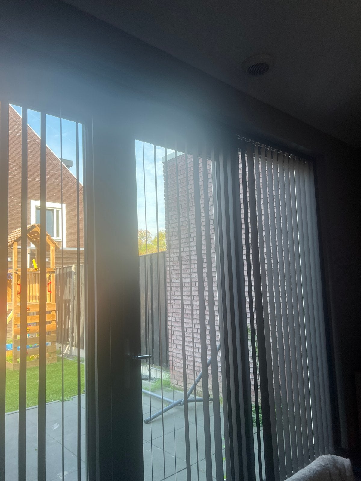 Luxaflex Elektrische Verticale Jaloezie PowerView 386x241cm, Ophalen, Gebruikt, Zwart, Lamellen