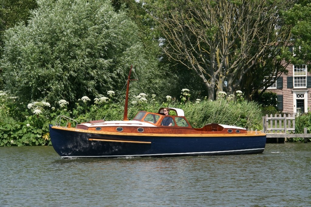 Klassiek gerestaureerd Zweeds elektrisch motorjacht, Ophalen, Overige merken, Binnenboordmotor, Zo goed als nieuw